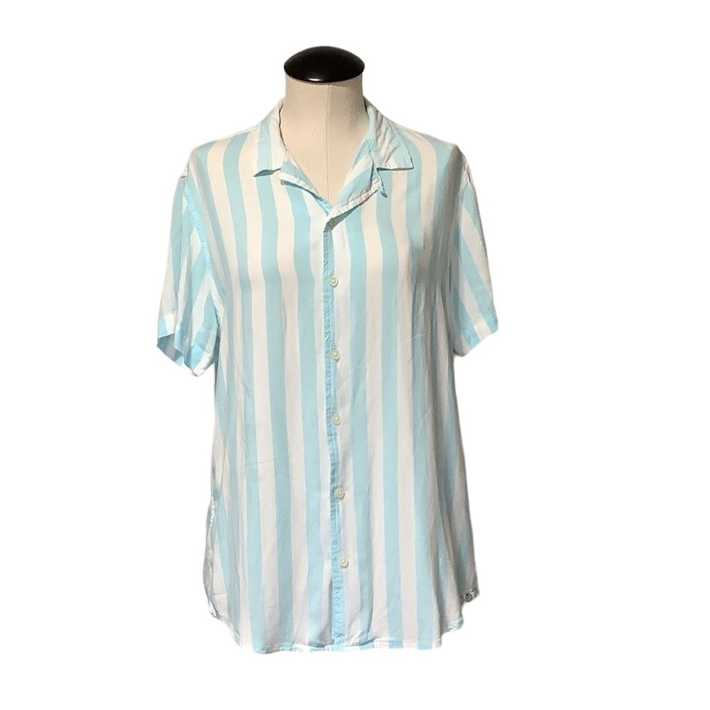 FREE PLANET Striped Rayon Short Sleeve Button Down Shirt Size M